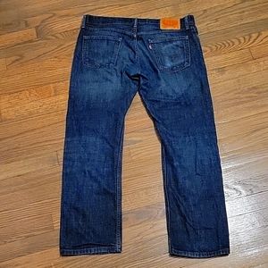 Levi 514 Straight Fit Jeans